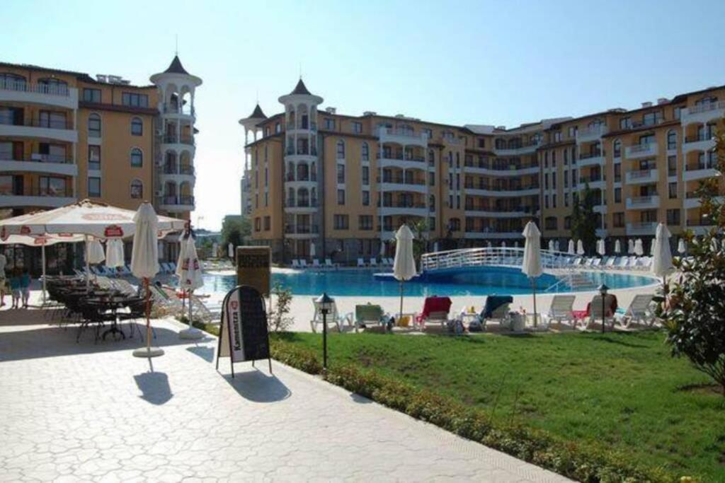 Royal Sun, 6 People, 600 M From The Sea Apartment ซันนีบีช ภายนอก รูปภาพ