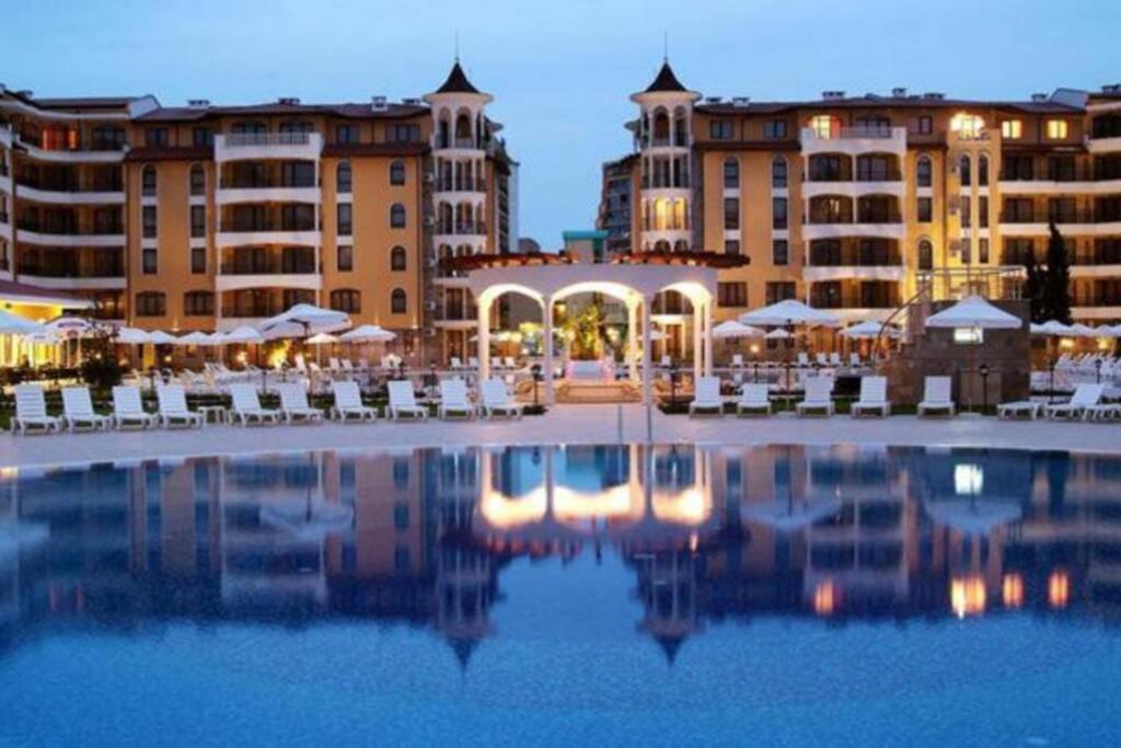 Royal Sun, 6 People, 600 M From The Sea Apartment ซันนีบีช ภายนอก รูปภาพ