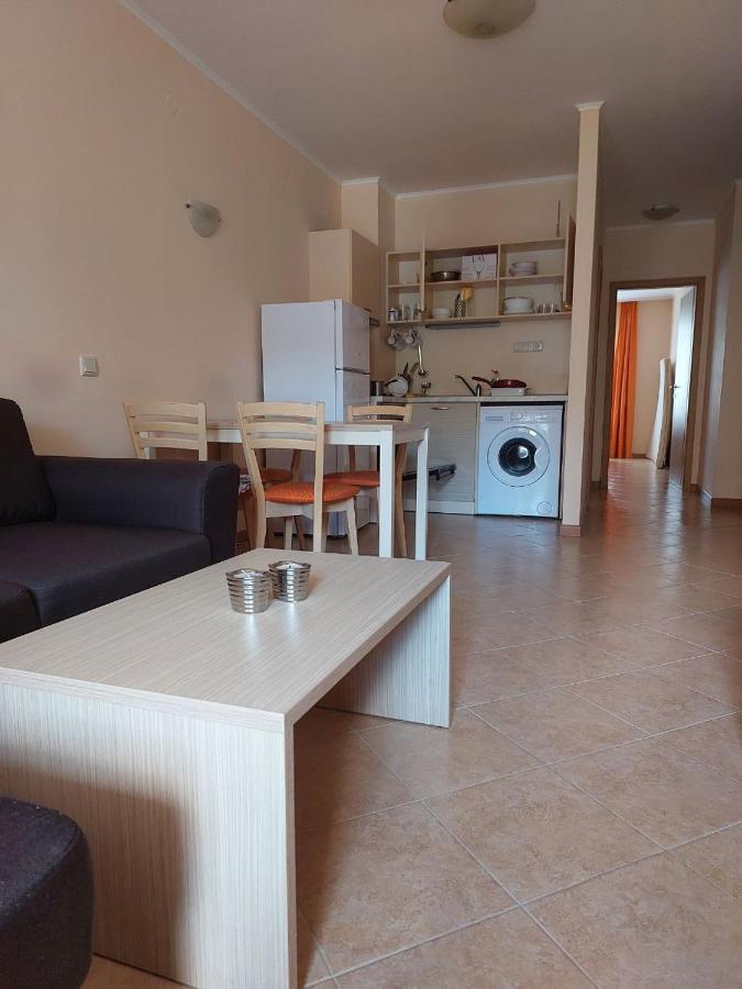 Royal Sun, 6 People, 600 M From The Sea Apartment ซันนีบีช ภายนอก รูปภาพ